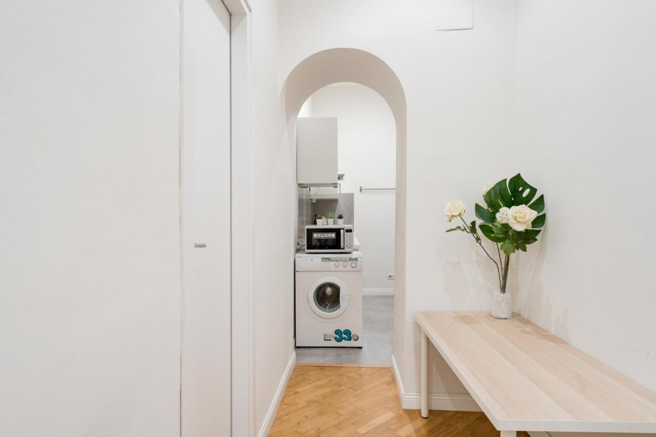 Famm Apartments - Charming And Cozy Flat At Pantheon Rome Bagian luar foto