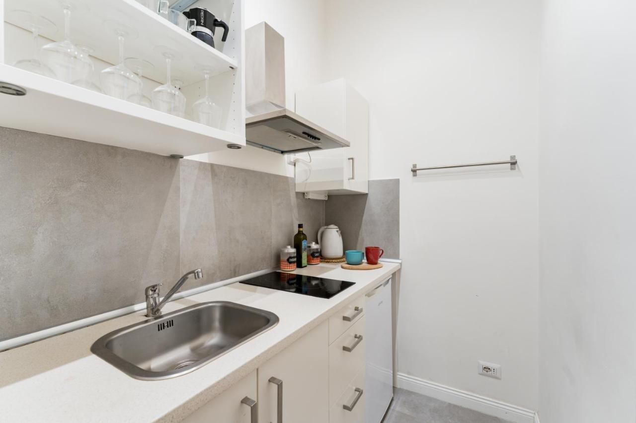 Famm Apartments - Charming And Cozy Flat At Pantheon Rome Bagian luar foto