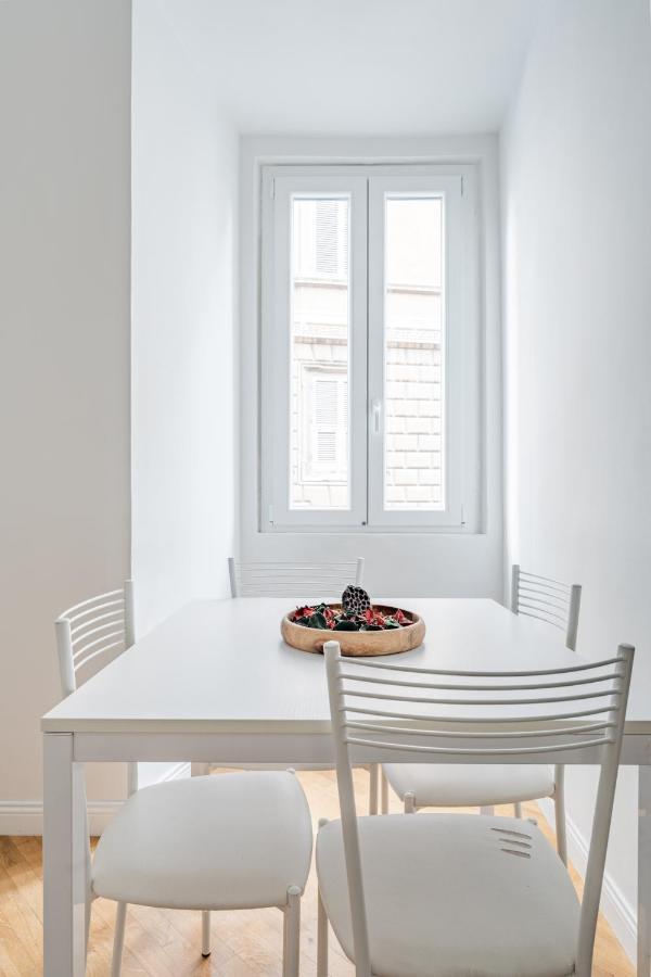 Famm Apartments - Charming And Cozy Flat At Pantheon Rome Bagian luar foto